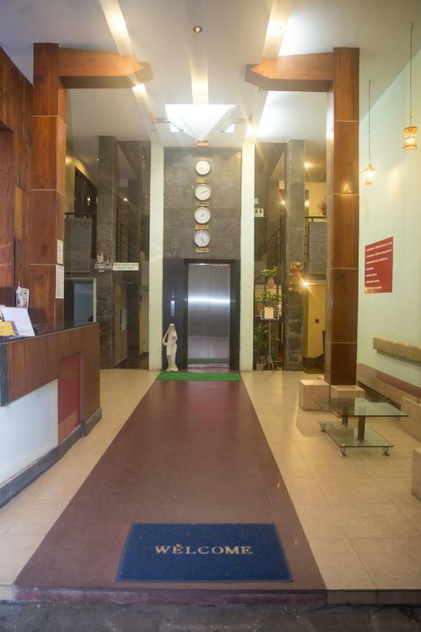 Caroline Hotel Ho Chi Minh City Exterior photo